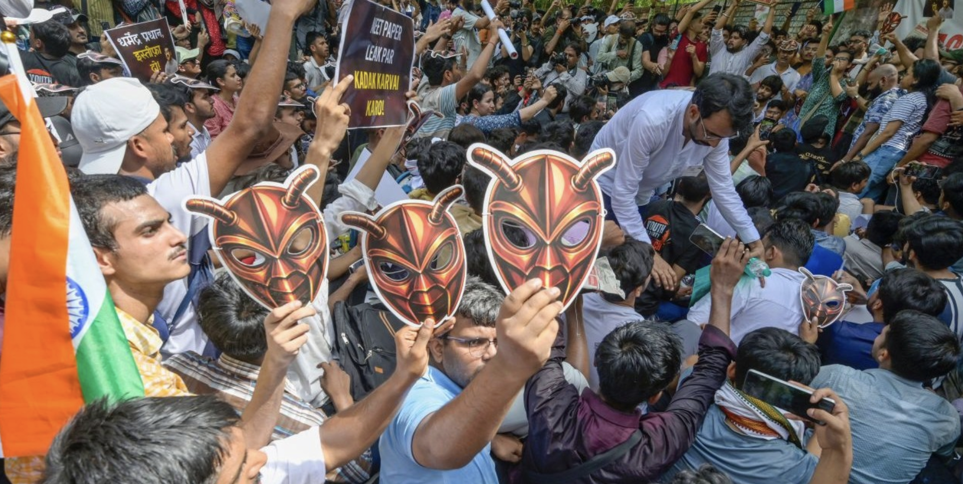 Cockroaches Crawl Over Decaying Parties in Modi’s Parallel Universe